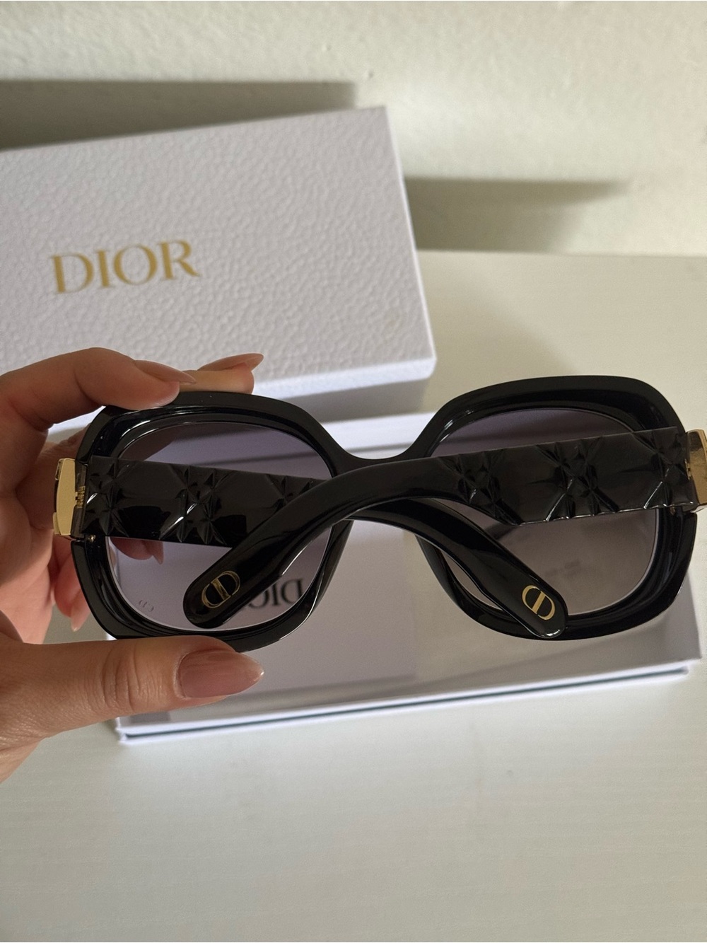 Oversized Black Dior Women's Sunglasses - Designer Style - Picture 4 of 8